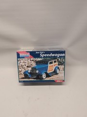Revell Monogram 1/25 Dan Fink’s Speedwagon 32 Ford Woody Wagon Factory Sealed