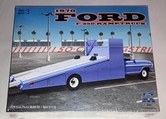 Moebius 1970 Ford F-350 Ramptruck 1:25 Racecar Car Hauler truck model kit 2588