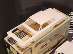 AMT 1965 Ford Thunderbird HT 1/25 Scale Model Kit – Nice Unbuilt Kit, Rough Box