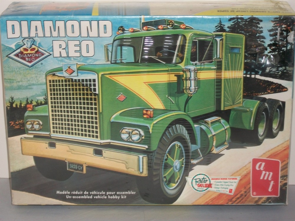 AMT 1.25 Scale Diamond Reo Tractor – Factory Sealed