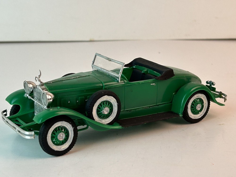 1:32 Scale Pyro 1930 Packard Boat Tail Roadster