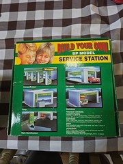 1995 BP Model – Build Your Own Service Station. Gas Pumps, Car Wash, Shops NEW!