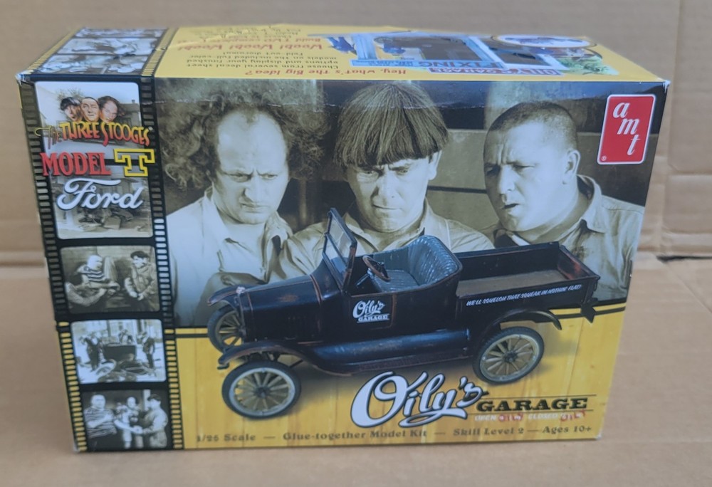 AMT 3 Stooges Oily’s Garage Model T Ford NO DIORAMA Parts Sea1ed 1:25 Kit 1012