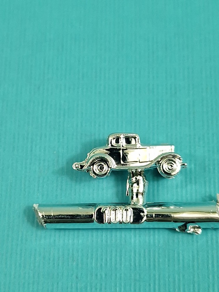 Revell AMT Ertl Monogram MPC 1/25 Model Part 1932 Ford Vicky Street Rod Trophy