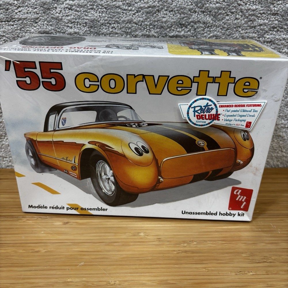 AMT Retro Deluxe Edition ’55 Corvette 1:25 Scale Model Kit AMT683/12 New Sealed