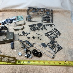 VINTAGE 1990 TAMIYA MERCEDES-BENZ 500 SL PLASTIC MODEL KIT 1:24 SCALE – JAPAN