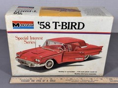 Vintage 1/24 Scale Monogram 1958 Ford Thunderbird Model Kit Dated 1974 T-bird