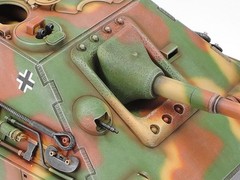 TAMIYA 1/35 MILITARY MINIATURE No.203 GERMAN TANK DESTROYER JAGDPANTHER 35203