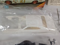 Mercury Cyclone #21 Donnie Allison MPC 1:25 Model Kit # 1-1704 Sealed Parts Bags