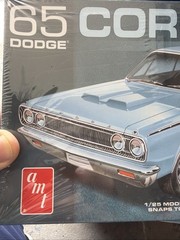 AMT 1965 Dodge Coronet Snap together 1:25 scale model car kit new 1176