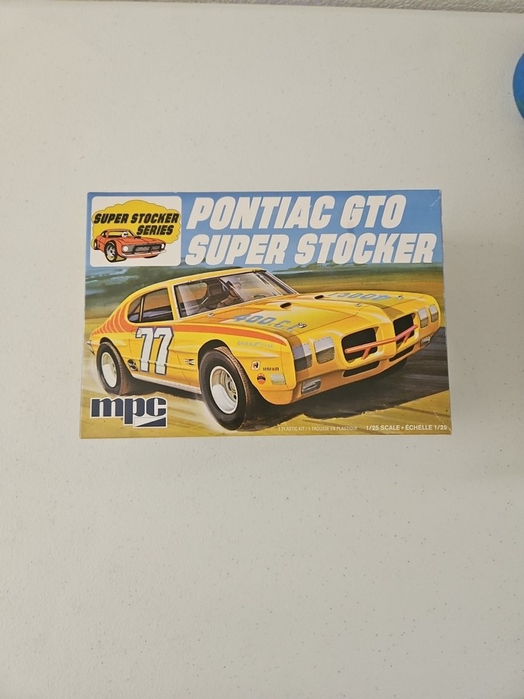 MPC 1970 Pontiac GTO Super Stocker Series 1:25 939 Retro Plastic Model Kit