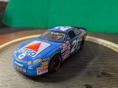 1/24 Elliott Sadler #21 Citgo “Play and Win”Ford Taurus NASCAR Hand Built Model