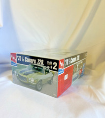 AMT ERTL Chevy ’70-1/2 Camaro Z28 model kit NEW in FACTORY SEALED BOX- 2001 Edit