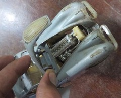 Jaguar XK120 (1948 ) Burago Vintage Child Toy Model Car Made in Italy Scale 1/24