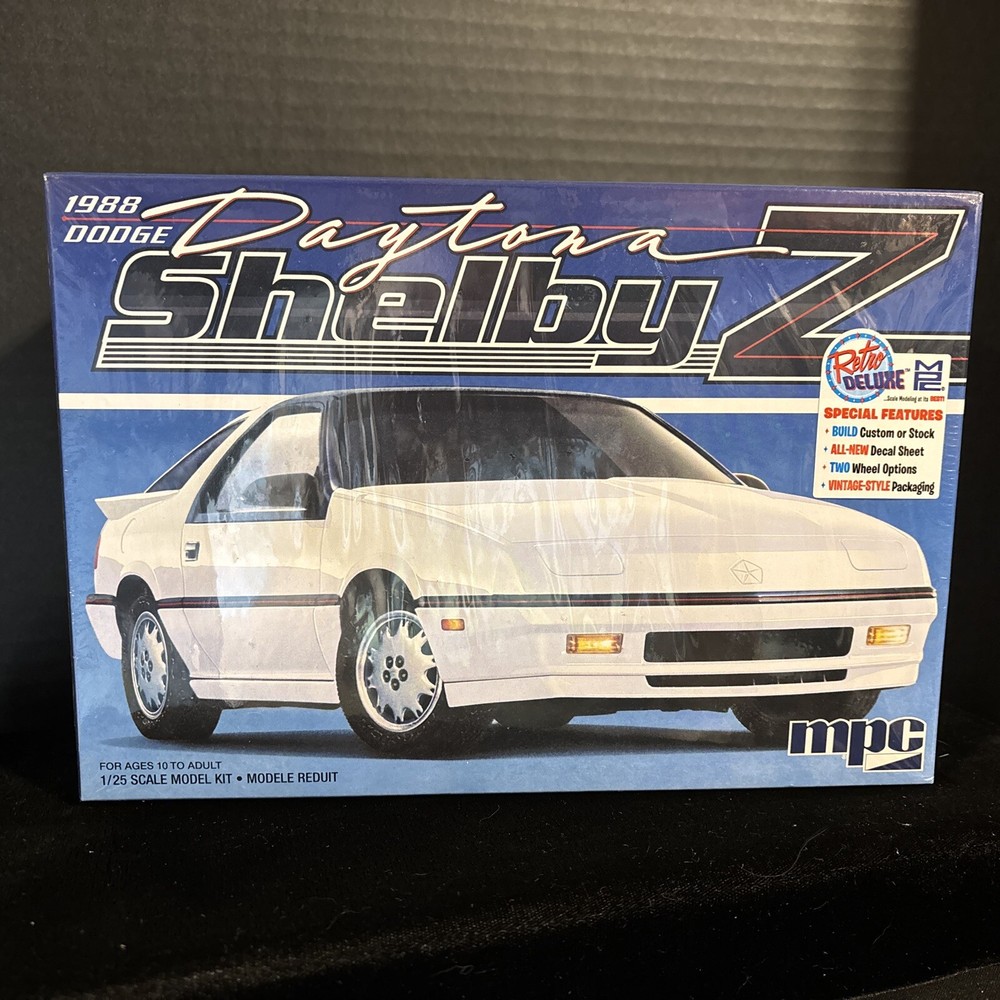 MPC1009 1988 DODGE DAYTONA SHELBY Z MODEL KIT-NIB-1/25 SCALE