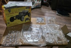 Revell 1:25 Tweedy Pie Ed Big Daddy Roth Hot Rod Model Kit 8549220 Sealed Bags