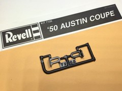 MODEL CAR PARTS Revell ‘50 AUSTIN COUPE HOOD HINGES NEW PATRS