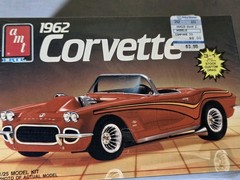 Vintage 1/25 AMT ERTL 1962 CORVETTE 3 in 1 CUSTOMIZING KIT FACTORY SEALED 1986