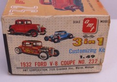 AMT 1932 FORD V8 3 IN 1 THE DEUCE CAR MODEL KIT BOXED 1:25 232