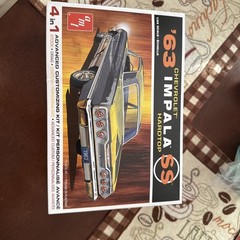 SKILL 2 MODEL KIT 1963 CHEVROLET IMPALA SS 4-IN-1 KIT 1/25 SCALE BY AMT AMT1149M