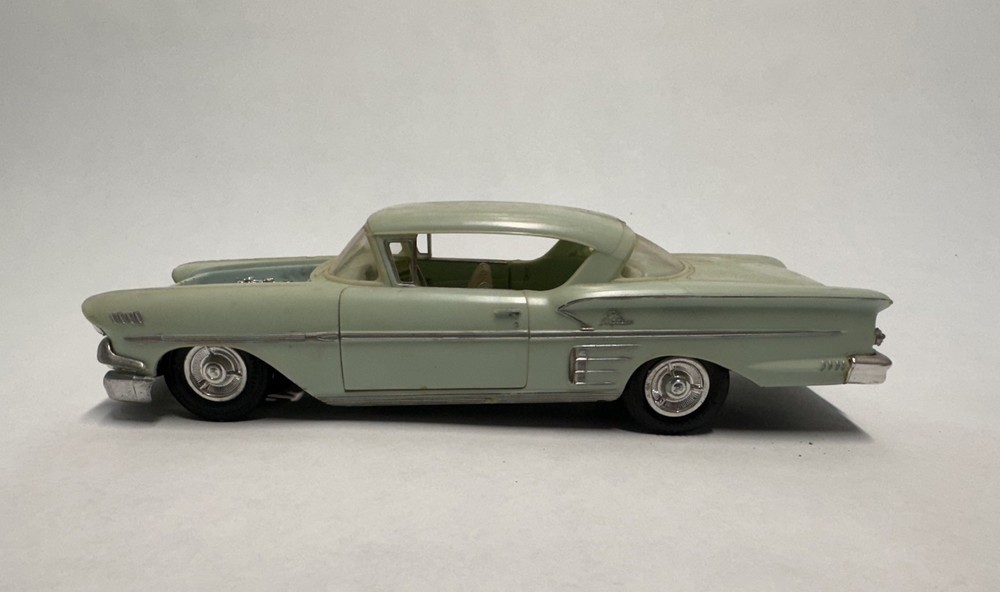 Built 1/25 scale AMT/Ertl 1958 Chevrolet Impala for Parts or Rebuild/Diorama