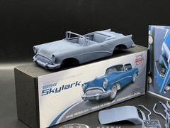 1/25 1954 Buick Skylark Convertible Resin Model Kit with Engine, Tires & Clears