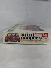 LS 1/16 C1201 Austin Mini Cooper S MK II Motorized Model Kit NOS New