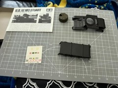 Tamiya 1/35 Scale Stuart U.S. Light Tank M3 Model Kit #35042 Open Box!