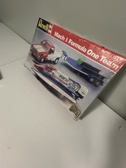 Revell Mach 1 Formula One Team 1:25 Plastic Model Kit – New Kit In sealed box