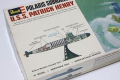 Polaris Submarine Model Kit U.S.S. Patrick Henry 1967 Revell 18″ Pre-Owned Vtg.