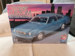 AMT ERTL 1977 Ford Mustang II Street Custom Model Kit 1:25 Scale Factory Sealed!
