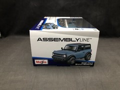 Maisto Assembly Line 2021 Ford Bronco Badlands 1:24 SC Diecast Model Kit 39535