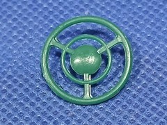 🌟 Unidentified Steering Wheel #36 1:24 or 1:25 1000s Model Car Parts 4 Sale