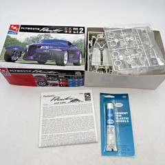 AMT ERTL 1997 Plymouth Prowler with Trailer #8588 1/25 BRAND NEW SEALED BAGS