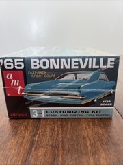 AMT 1965 Bonneville Sport Coupe. 1/25 #AMT1260/12. Customizable Model kit Sealed