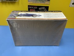 VINTAGE Monogram Metal Flake Corvette Roadster # 2742 Released in 1987 NEW
