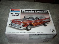 Monogram #85-0883 Model kit 1957 Chevy Nomad 1/24 scale Box Open 2009 Kit Sealed