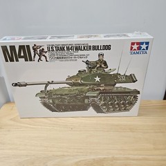 Vintage M41 Walker Bulldog Model Kit 1/35 35055 Factory Sealed
