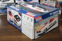 Monogram 69 Chevy Camaro Indy Pace Car 1/25