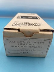 AMT 1992 Chevrolet Corvette Convertible Black Rose Metallic Promo Model 6577 NIB