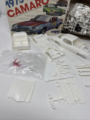 MPC 1974 CHEVROLET CAMARO ANNUAL 3in1 #1-7419-25 AMT RARE UNBUILT MODEL KIT Q27