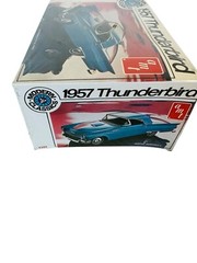 AMT 1957 Ford Thunderbird Modern Classic 1:25 Scale Model Kit T392 NOS Sealed