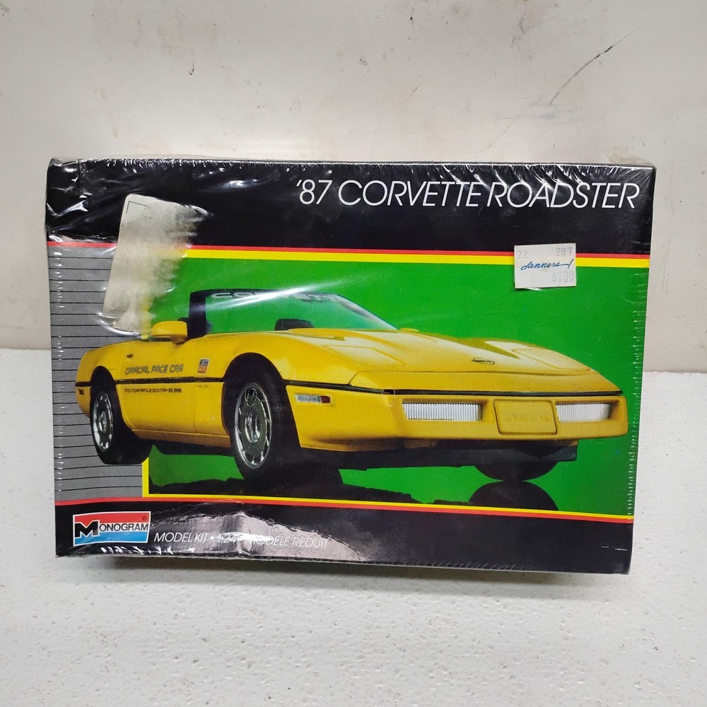 Monogram ’87 Corvette Roadster 1:24 Model Kit New Sealed Box