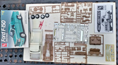 AMT #6835 Ford F-150 Shortbox Pick-up Truck Model Kit – Open Box – 1992