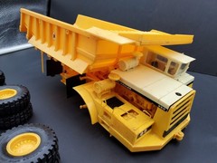 Parts – restore built 1:25 AMT INTERNATIONAL Payhauler 350 Dump Truck Model Kit