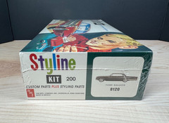 AMT – FORD GALAXIE STYLINE KIT #8120 w/WALL MOUNT LTD EDITION FACTORY SEALED
