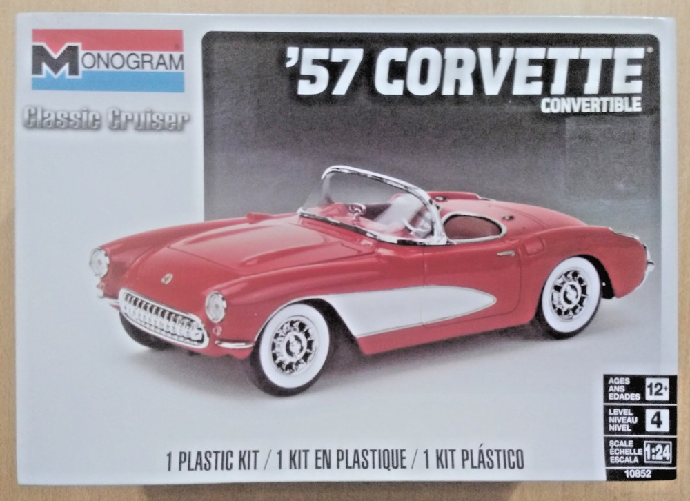 18-10852 MONOGRAM 1:24 Scale 1957 CORVETTE CONVERTIBLE Plastic Model Kit