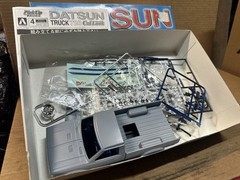 Aoshima Datsun 720 Truck Custom Cal Look Model Kit 1/24 Scale
