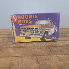 AMT BOONIE BOSS T412 Ford Custom Pickup Truck Model Kit Hobby SEALED