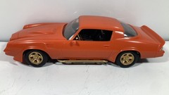 Monogram 1981 Chevrolet Camaro Z/28 Snap Tite Built Model Car Kit 1:24 Orange